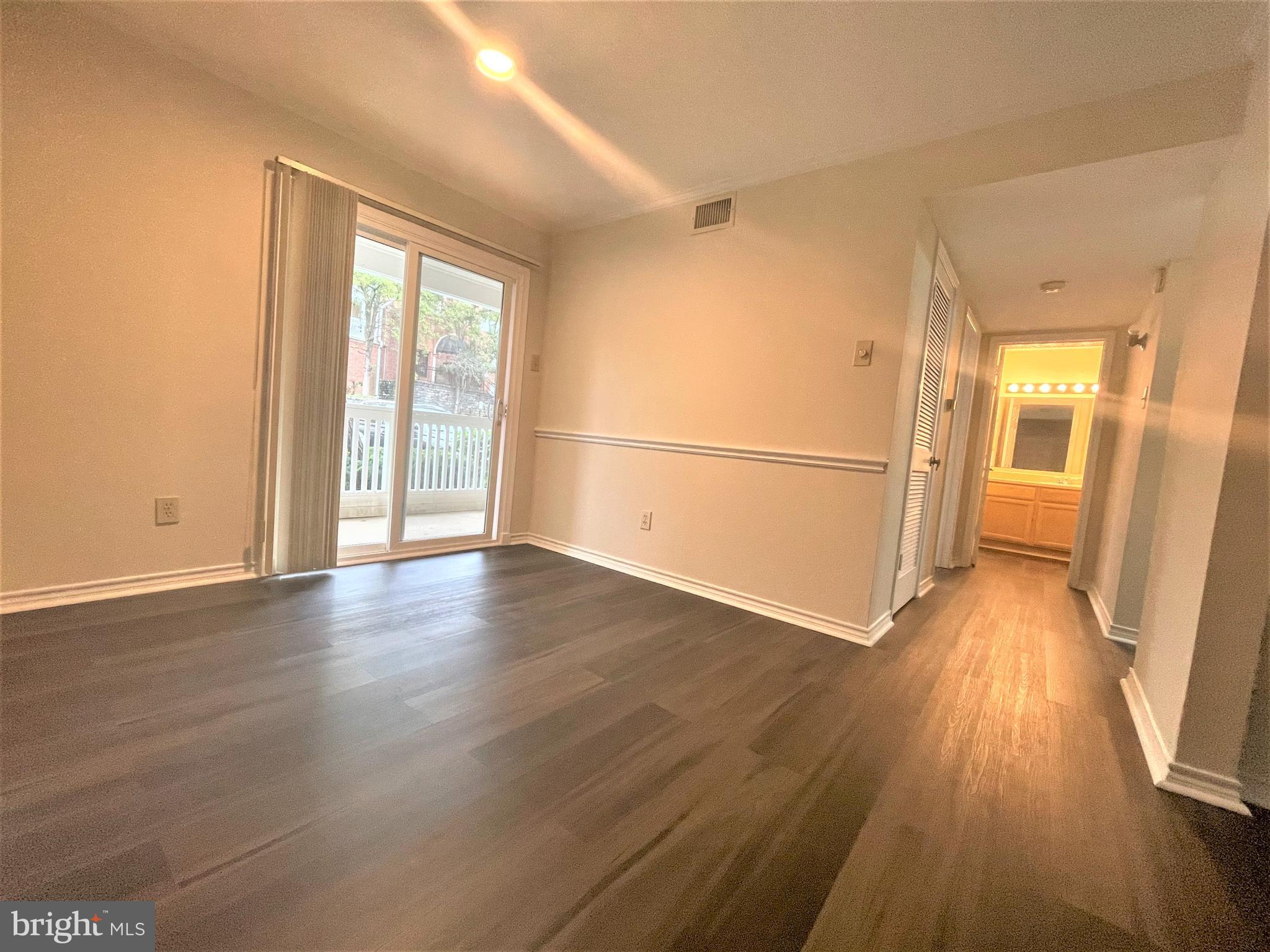 1505 Lincoln Way, Unit 101 McLean, VA 22102 - Photo 7 of 43 Formal dinning room with crown/