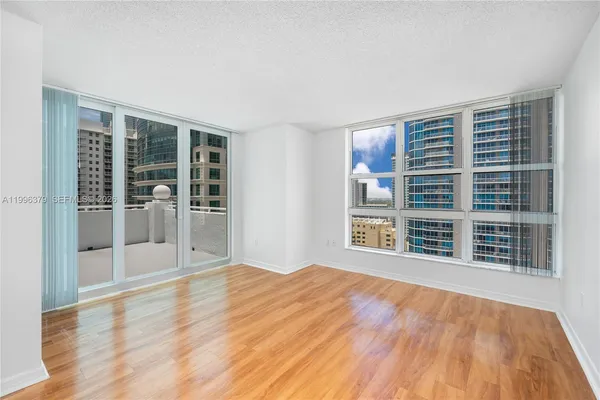 $4,010 | 1111 Brickell Bay Drive, Unit 211, Miami, FL 33131
