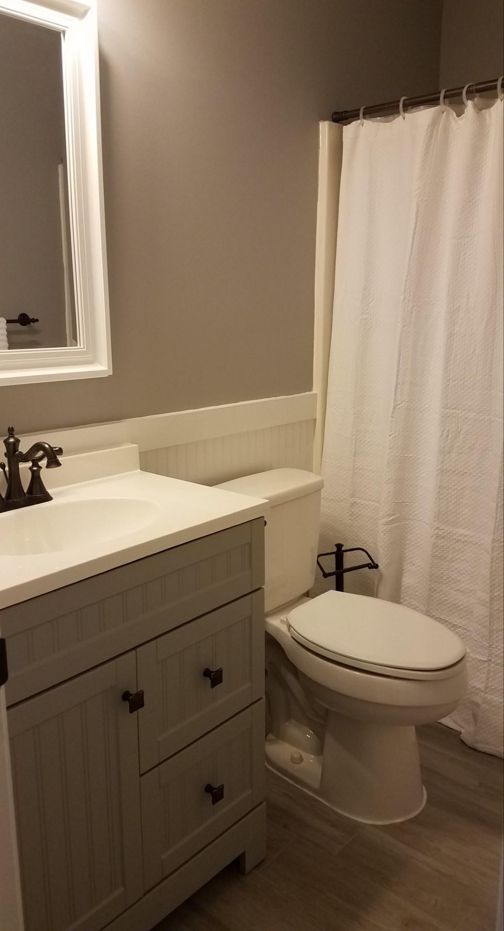 2262 Folly Road, Unit 1M Charleston, SC 29412 - Photo 10 of 12 Jason Harvey - 10. 2nd Bath