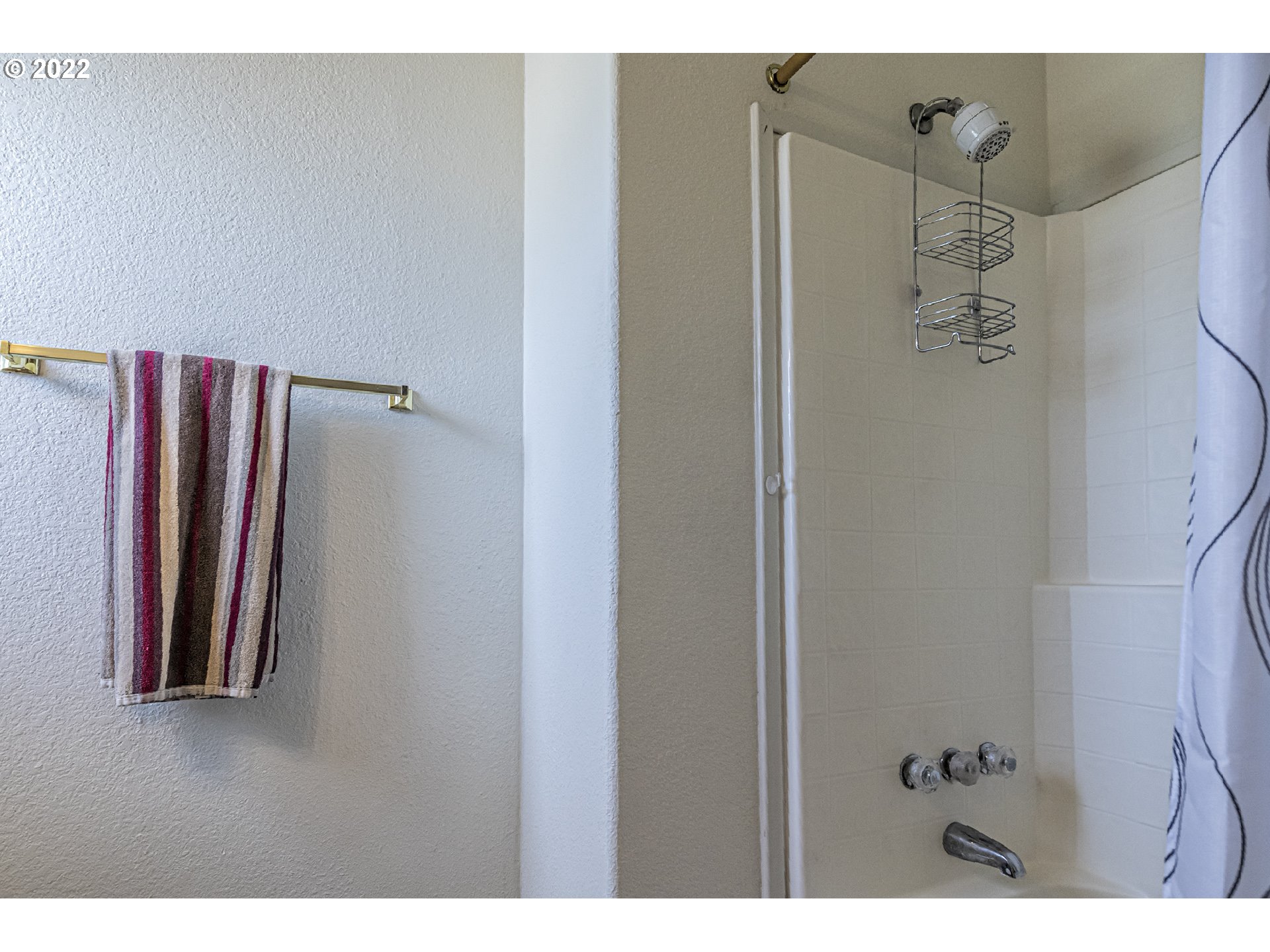 83007 County 643 Road Milton Freewater, OR 97862 - Photo 9 of 22 a view of a bathroom