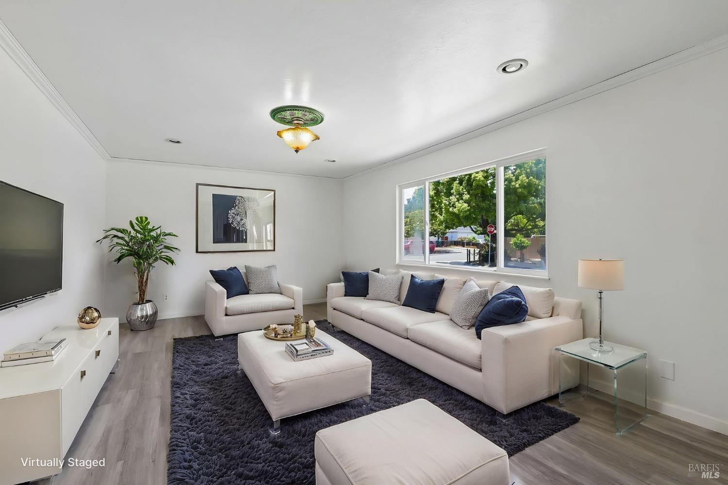 1662 Center Road Novato, CA 94947 - Photo 13 of 32