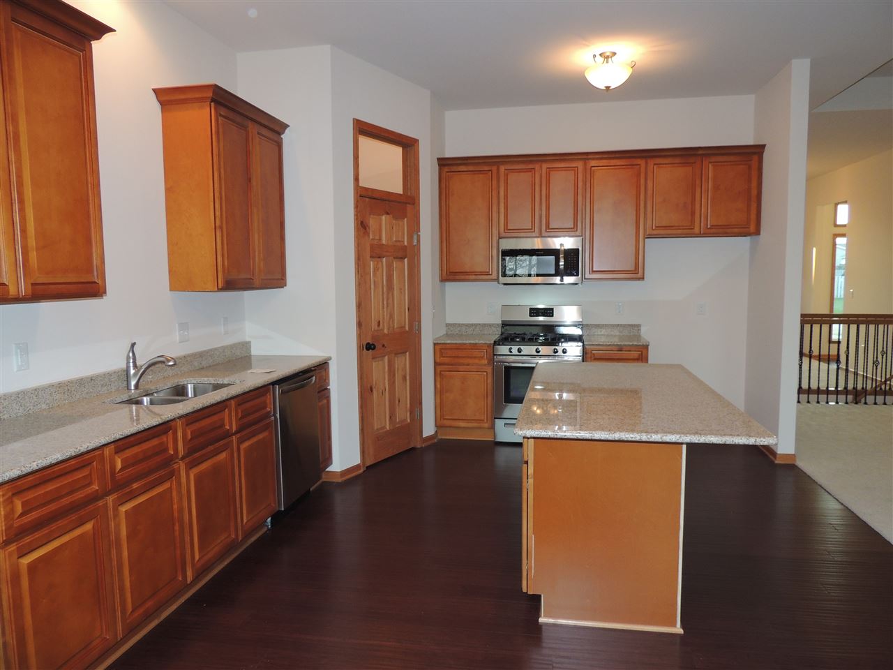 9935 Lismore Road Roscoe, IL 61073 - Photo 4 of 13 Gallery Image 4