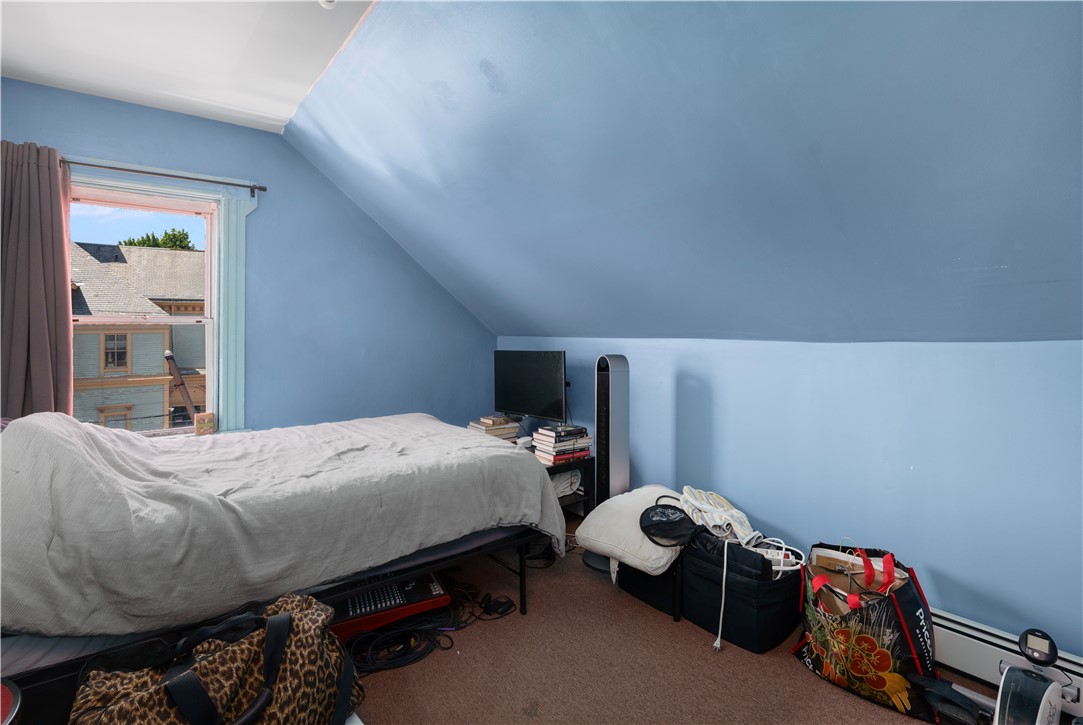 217 Amherst Street Providence, RI 02909 - Photo 6 of 23