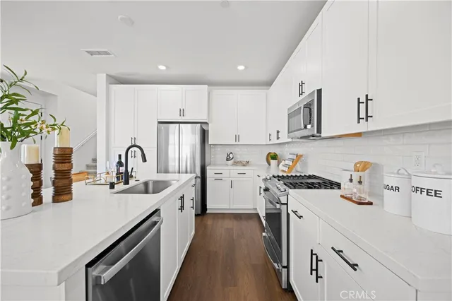 $825,000 | 4088 Shada Lane, Corona, CA 92883