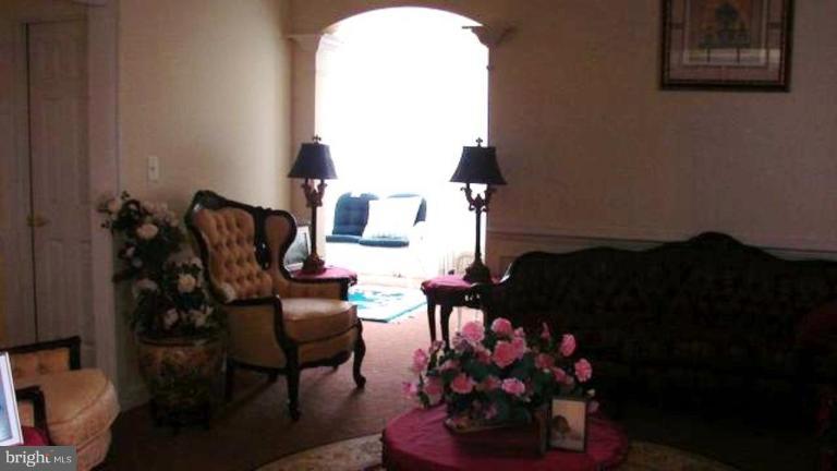 18576 Kerill Road Triangle, VA 22172 - Photo 2 of 8 Living Room