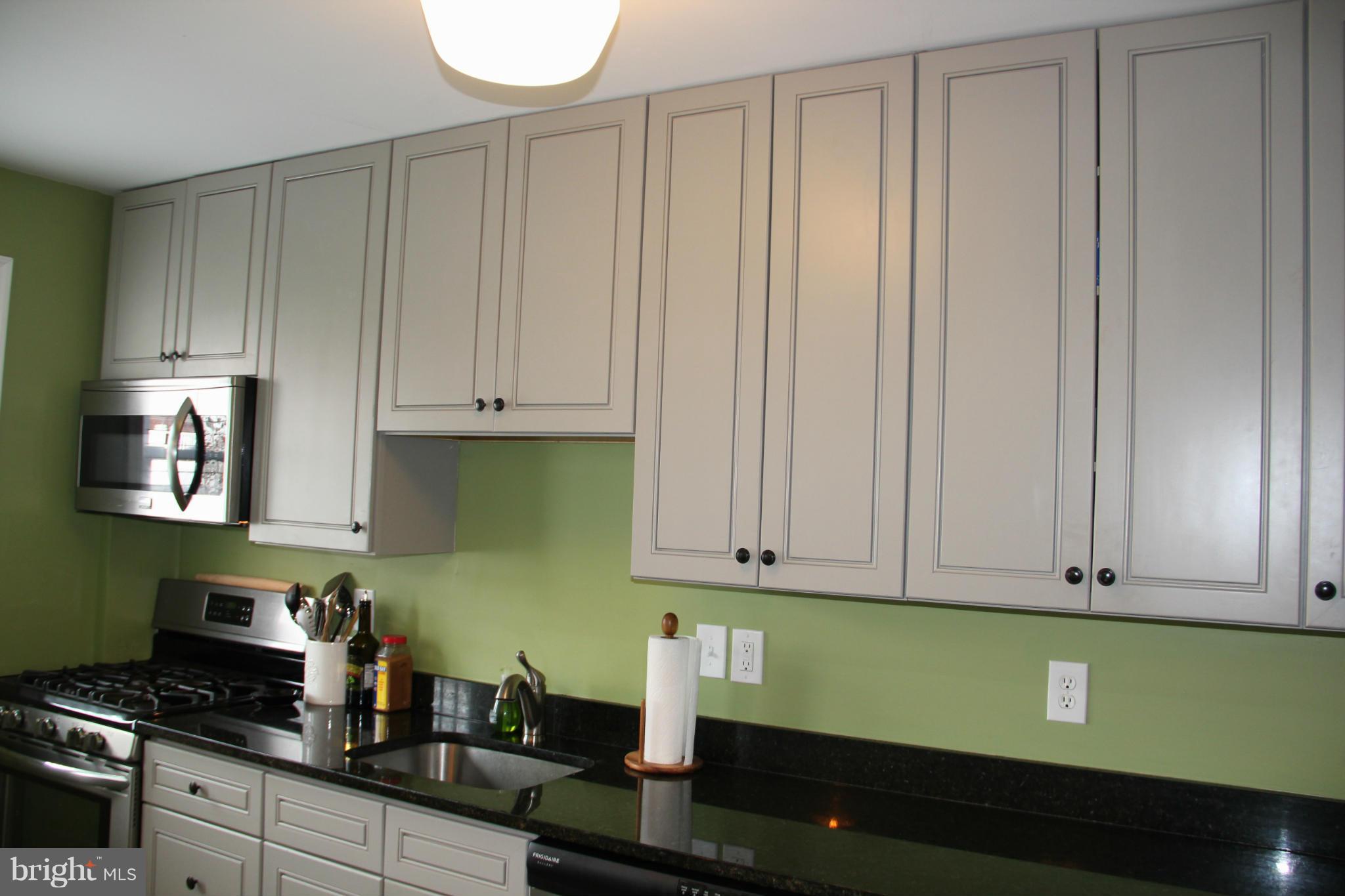 1640 Hardwick Road Towson, MD 21286 - Photo 13 of 29 Kitchen