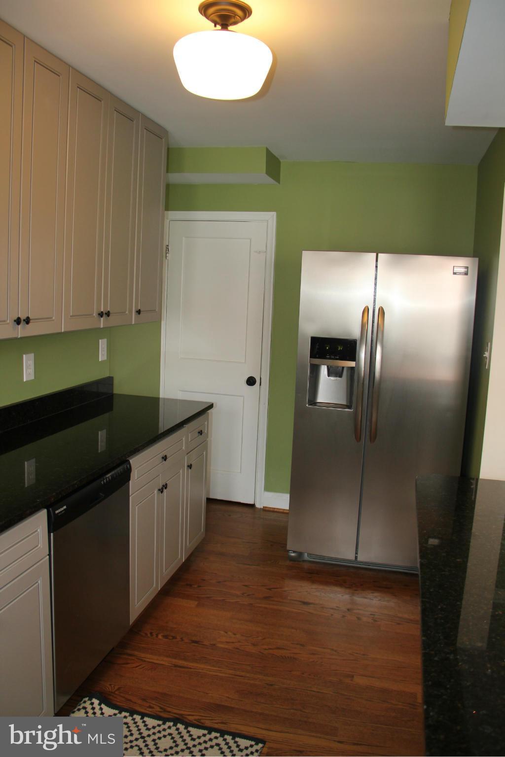 1640 Hardwick Road Towson, MD 21286 - Photo 15 of 29 Kitchen