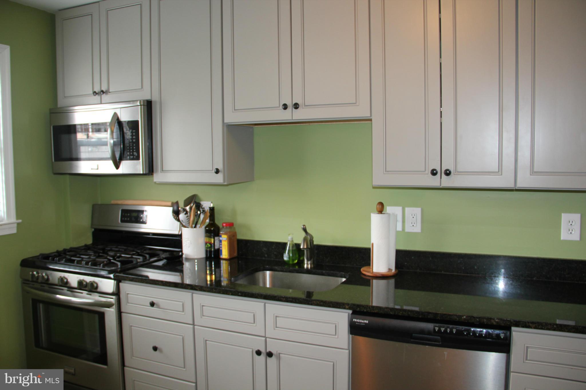 1640 Hardwick Road Towson, MD 21286 - Photo 18 of 29 Kitchen