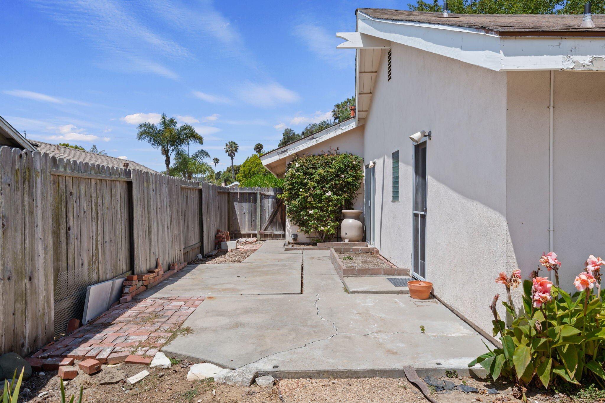 232 Coronado Drive Goleta, CA 93117 - Photo 20 of 21 11-web-or-mls-20 - Side Patio
