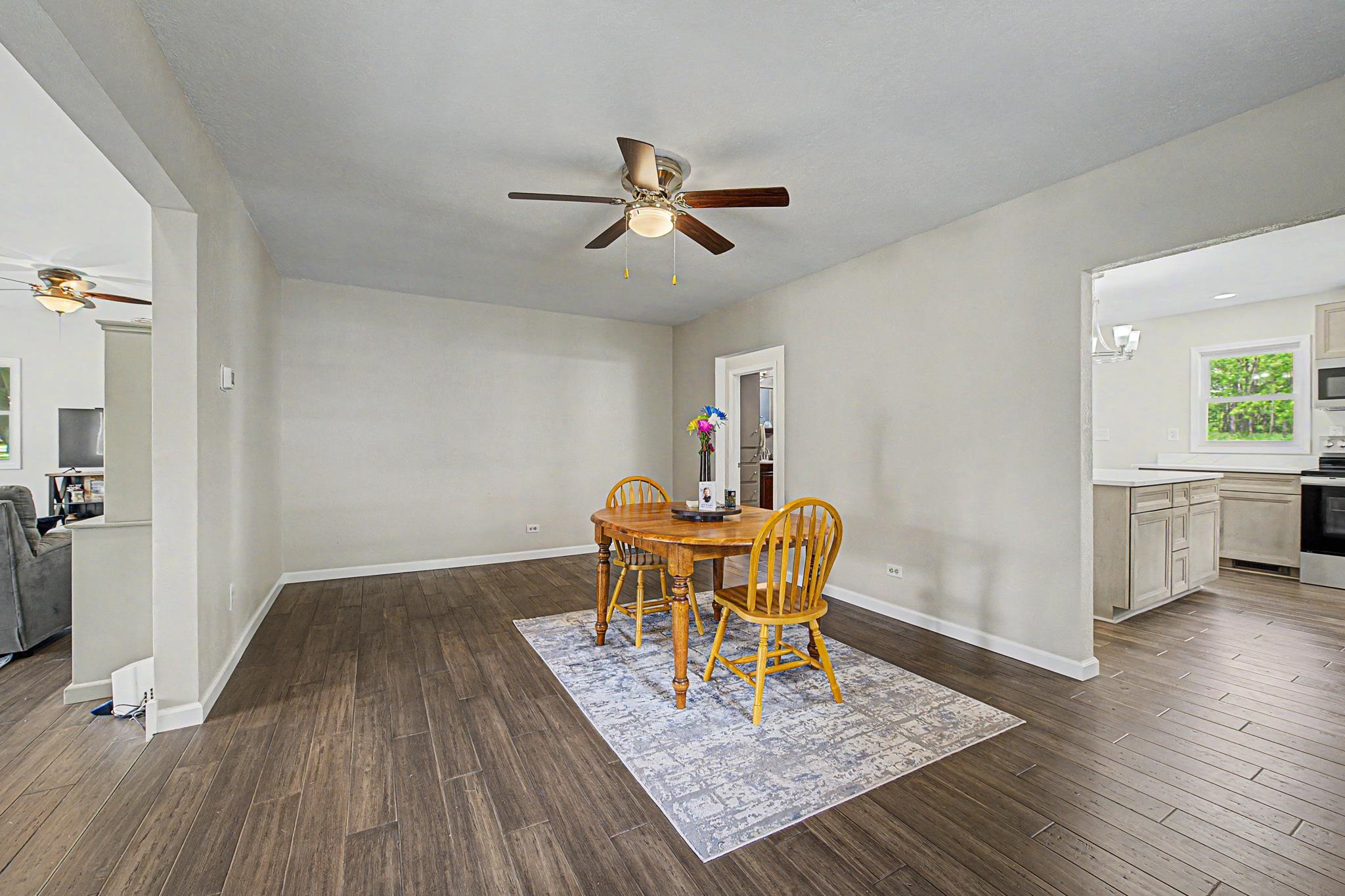 2128 Lancaster Heights Road Freeport, IL 61032 - Photo 6 of 32