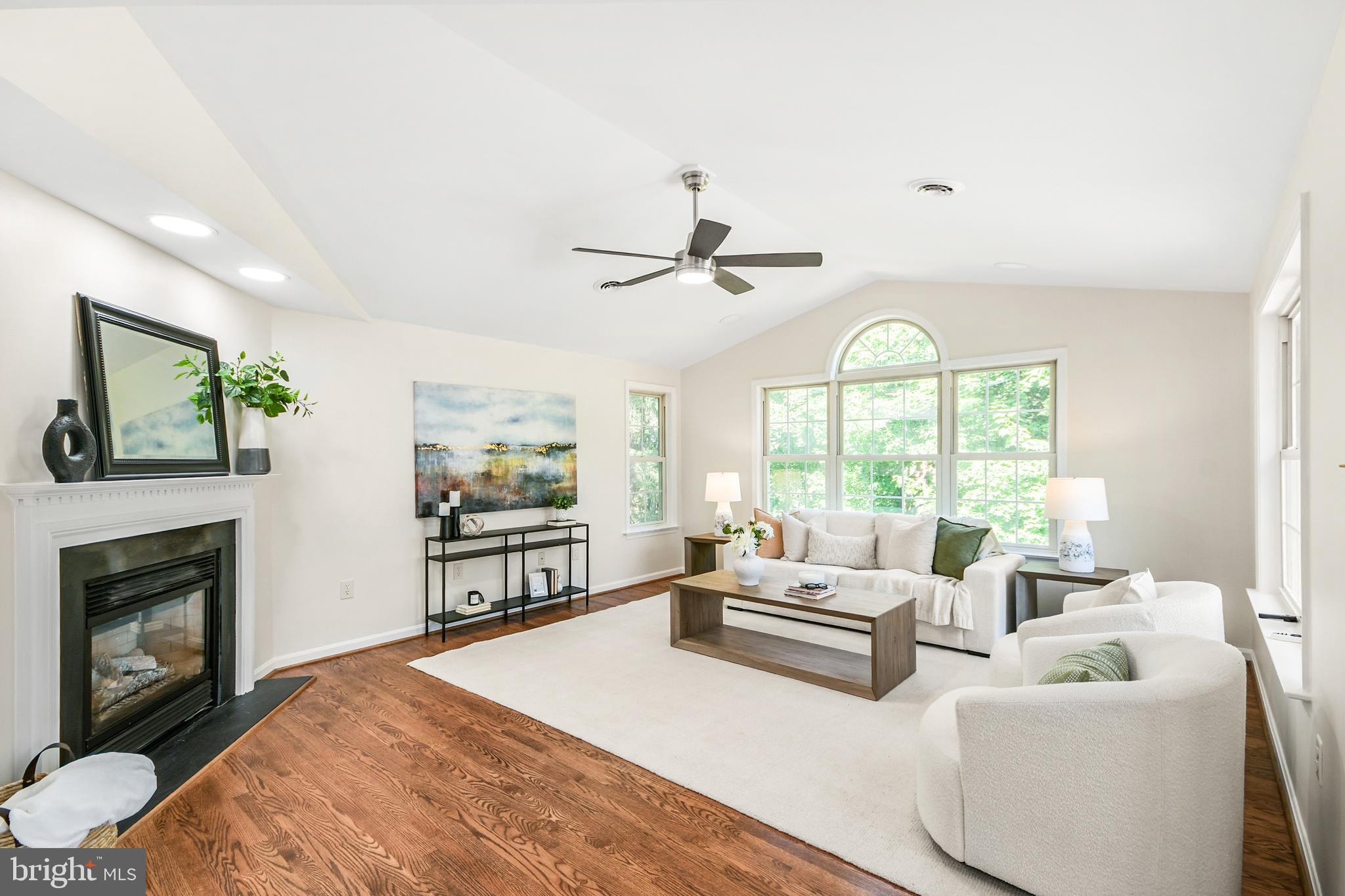 2528 Monocacy Bottom Road Adamstown, MD 21710 - Photo 4 of 61 Family Room is PERFECT for Entertaining