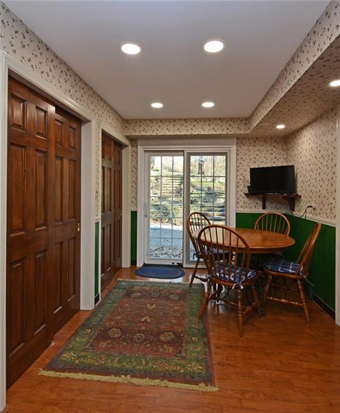 707 West Waldheim Road Pittsburgh, PA 15215 - Photo 9 of 22 Gallery Image 9