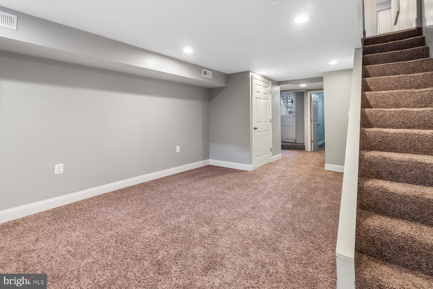 3922 Colborne Road Baltimore, MD 21229 - Photo 14 of 32