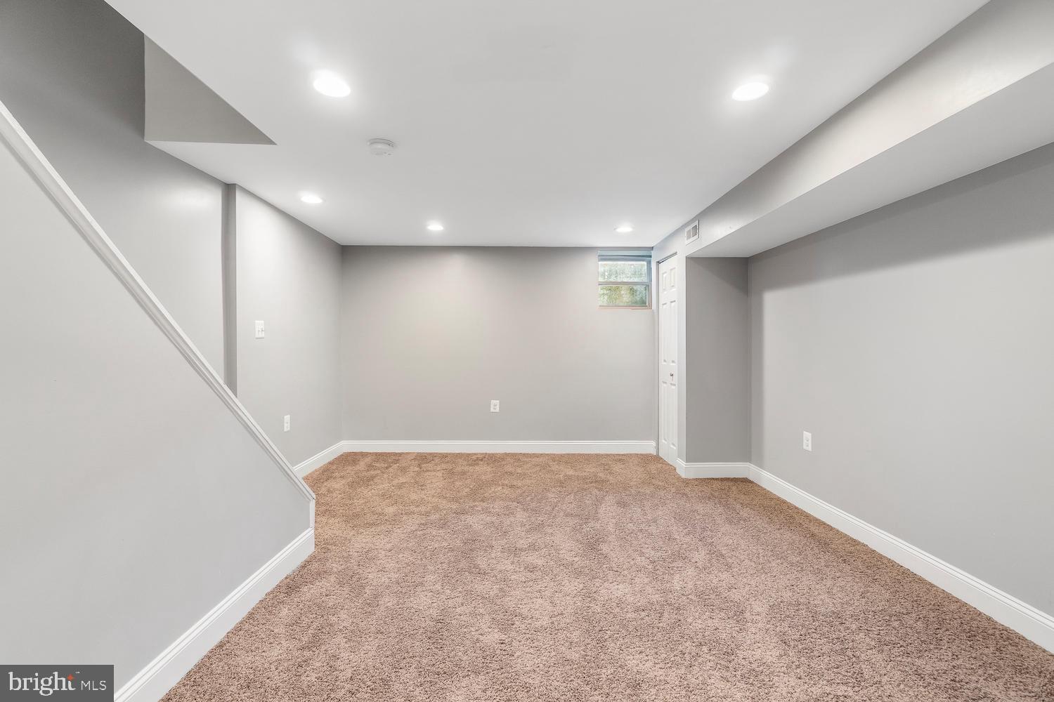 3922 Colborne Road Baltimore, MD 21229 - Photo 15 of 32