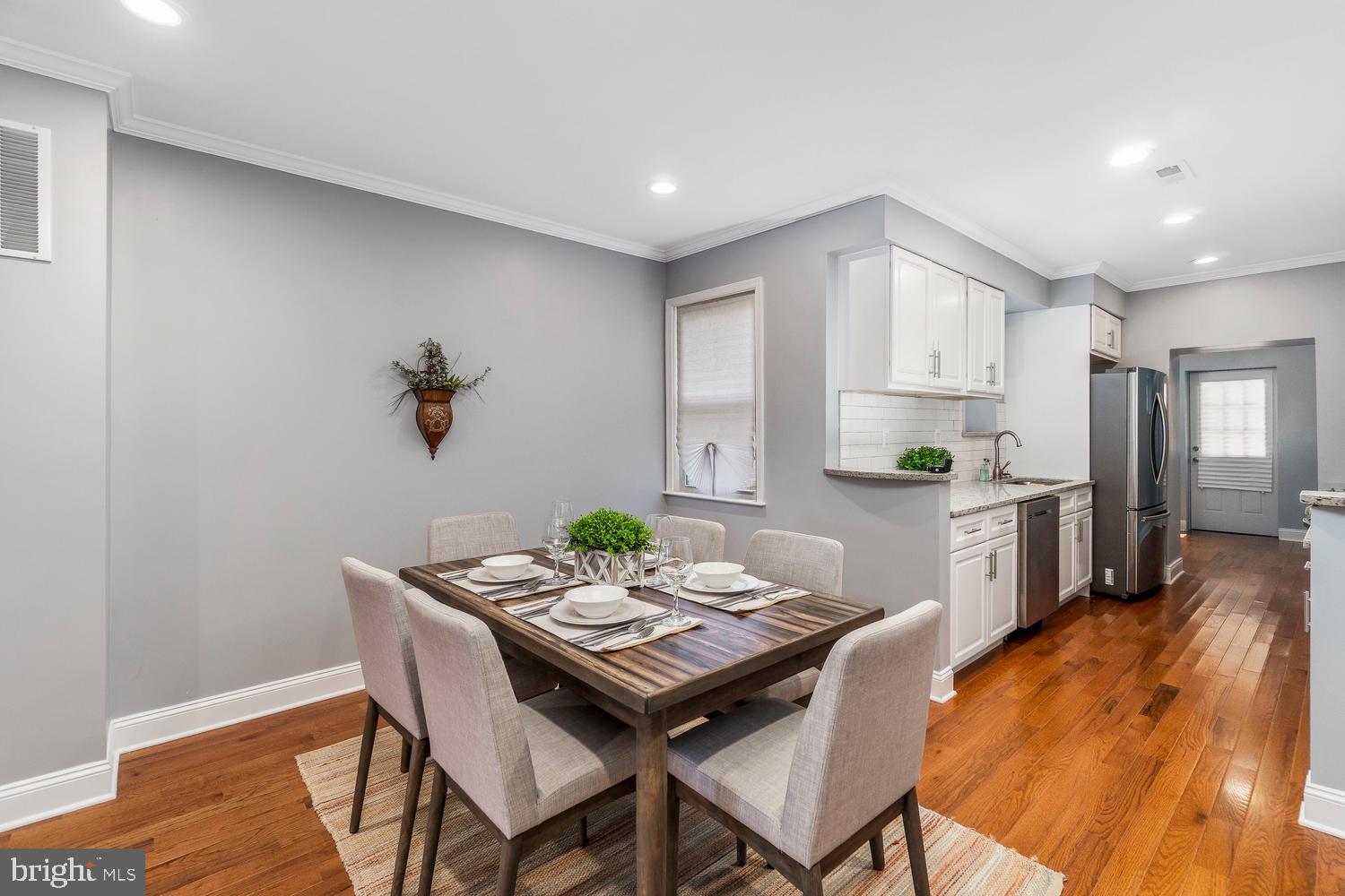 3922 Colborne Road Baltimore, MD 21229 - Photo 6 of 32