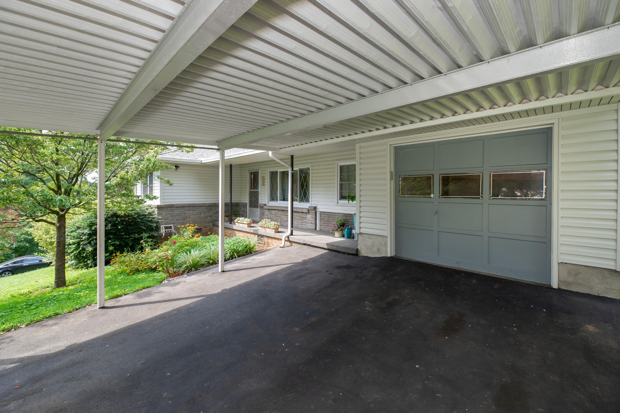 613 Forest View Road Knoxville, TN 37919 - Photo 4 of 33 Gallery Image 4