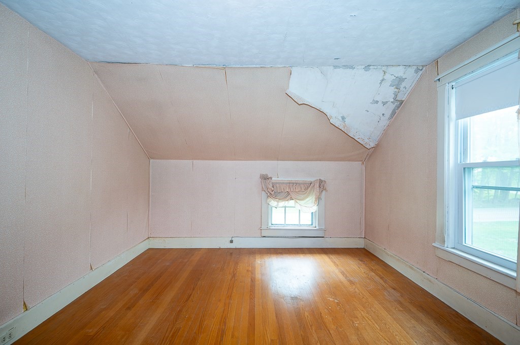 22 Comins Road Oxford, MA 01537 - Photo 15 of 42