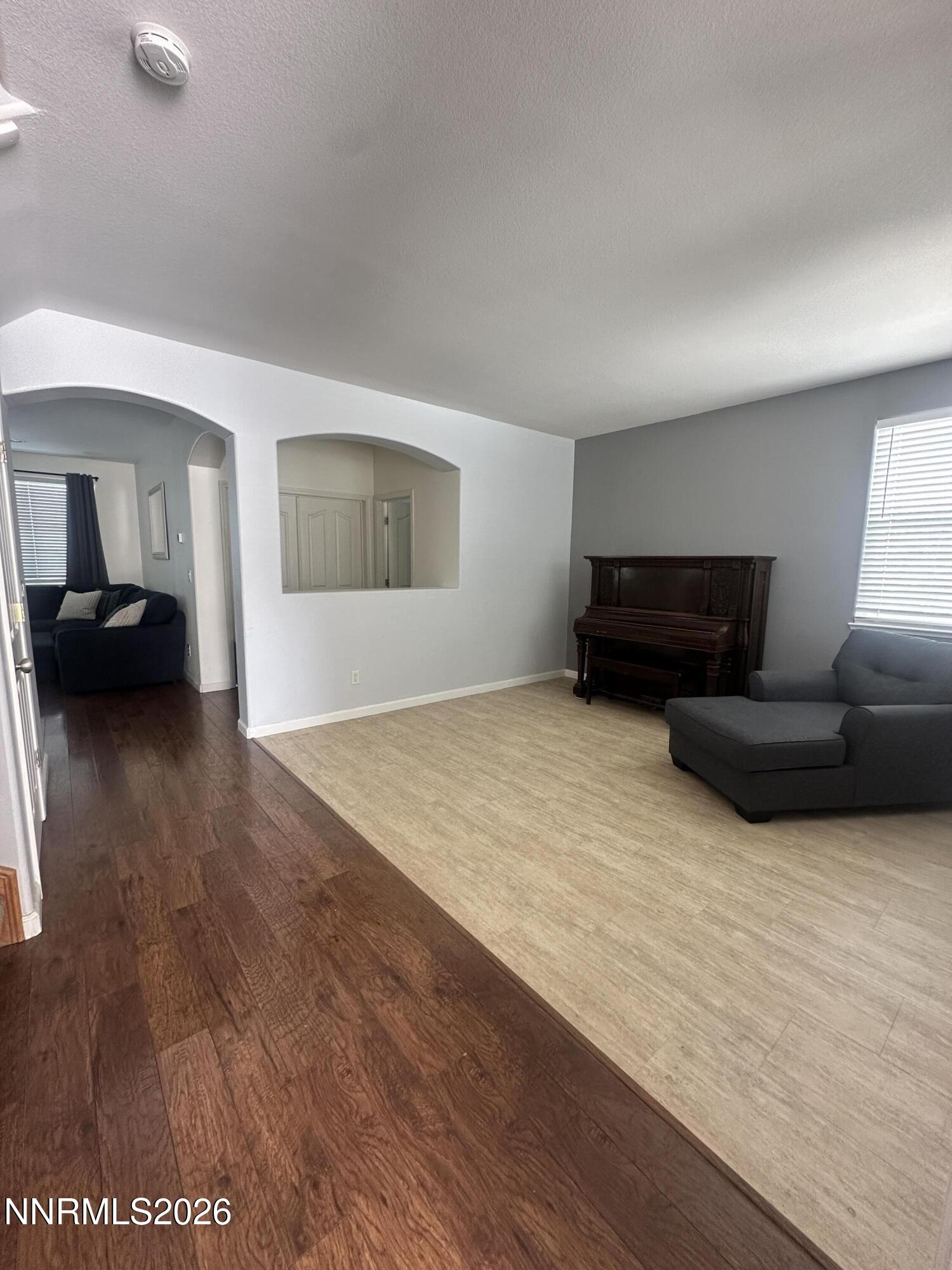 11201 Messina Way Reno, NV 89521 - Photo 8 of 27 Living Room
