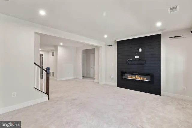 $775,000 | 1527 Meadowlark Glen Road, Dumfries, VA 22026