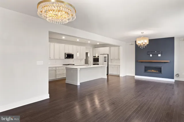 $775,000 | 1527 Meadowlark Glen Road, Dumfries, VA 22026