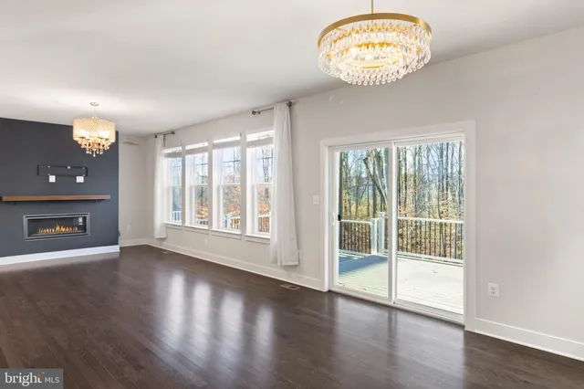 $775,000 | 1527 Meadowlark Glen Road, Dumfries, VA 22026