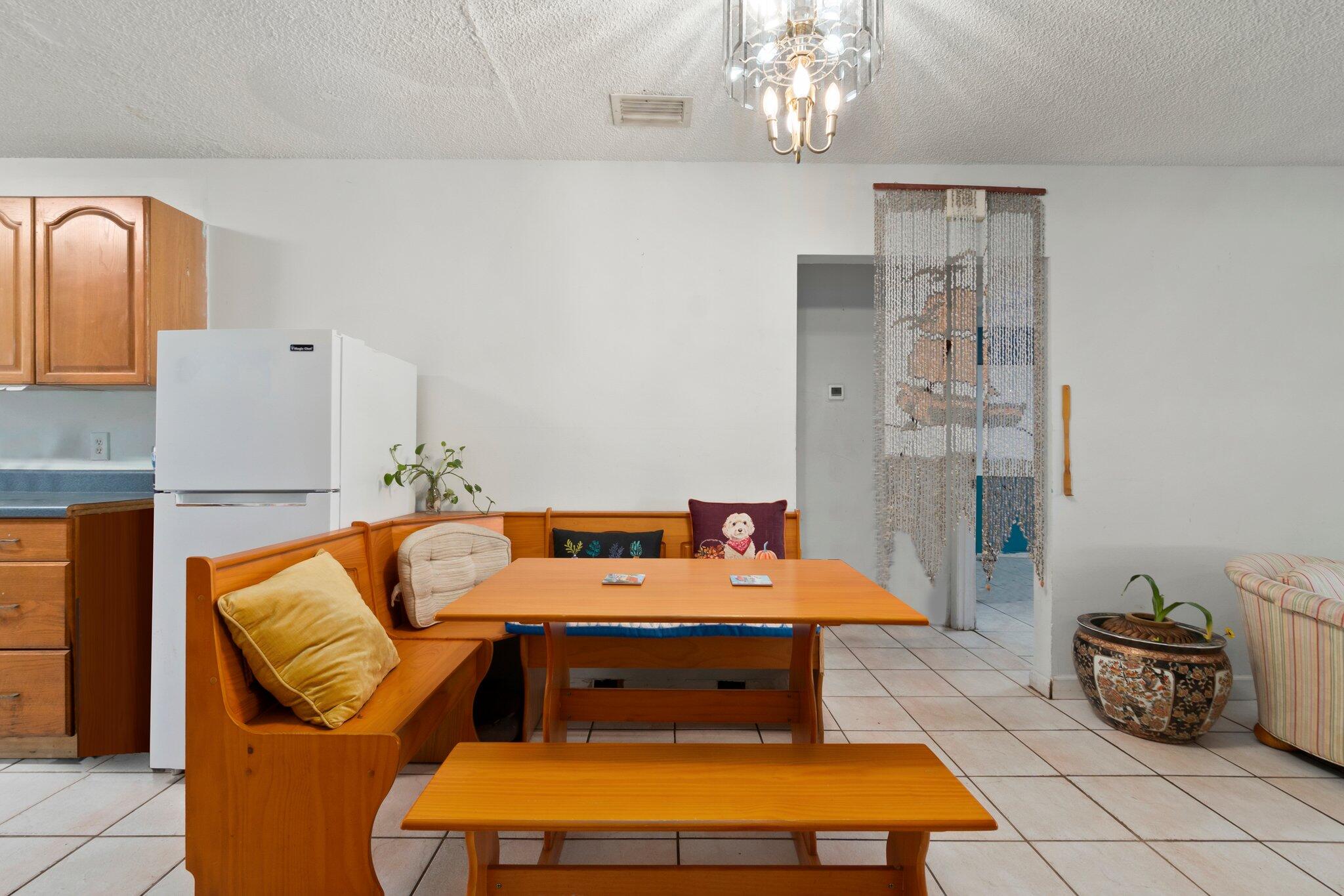 17387 Thrush Drive Jupiter, FL 33458 - Photo 4 of 12 5-web-or-mls-DSC09424