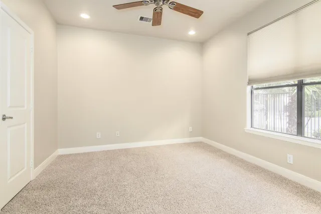 $2,650 | 5227 Lillian Street, Houston, TX 77007