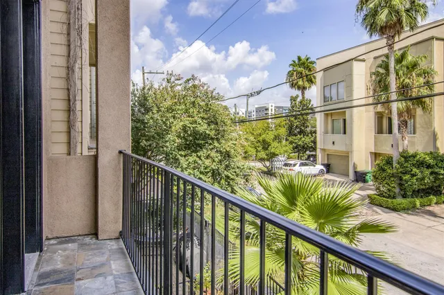 $2,650 | 5227 Lillian Street, Houston, TX 77007