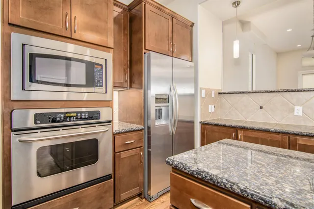 $2,650 | 5227 Lillian Street, Houston, TX 77007