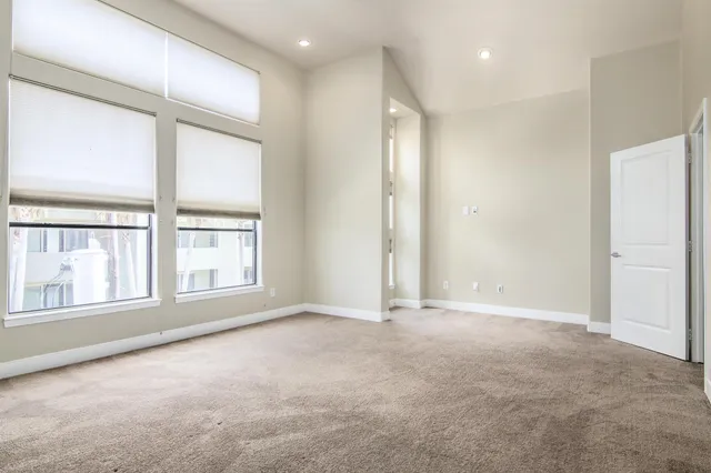 $2,650 | 5227 Lillian Street, Houston, TX 77007