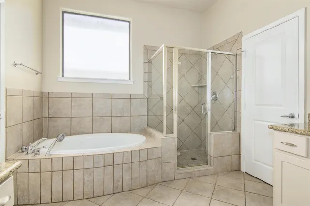 $2,650 | 5227 Lillian Street, Houston, TX 77007