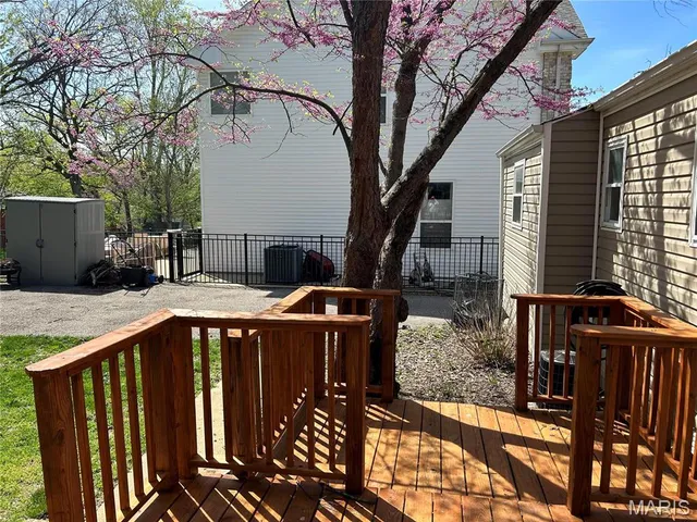 $2,100 | 620 Nirk Avenue, St. Louis, MO 63122