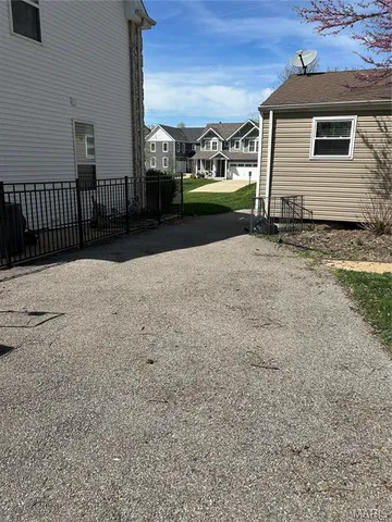 $2,100 | 620 Nirk Avenue, St. Louis, MO 63122