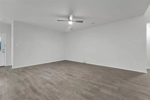 $2,300 | 312 Youngblood Lane, Fort Worth, TX 76131