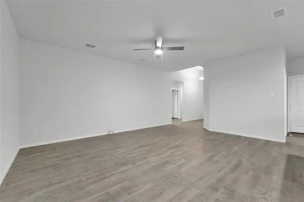 $2,300 | 312 Youngblood Lane, Fort Worth, TX 76131