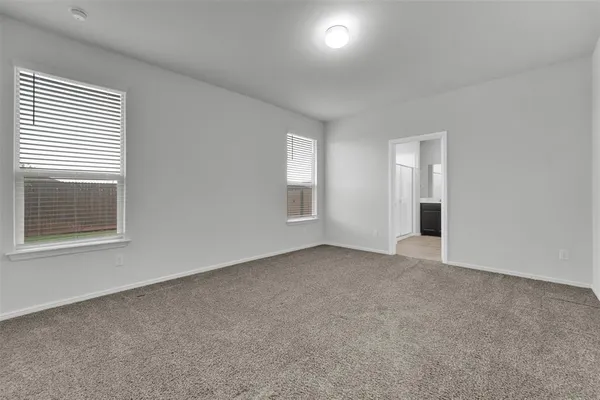 $2,300 | 312 Youngblood Lane, Fort Worth, TX 76131