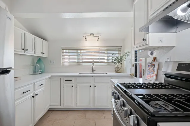 $4,950 | 927 Olive Street, Santa Barbara, CA 93101