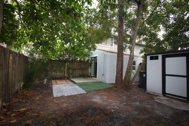 1141 Goldenrod Road, Unit 1143 Wellington, FL 33414 - Photo 34 of 36 IMG_7294