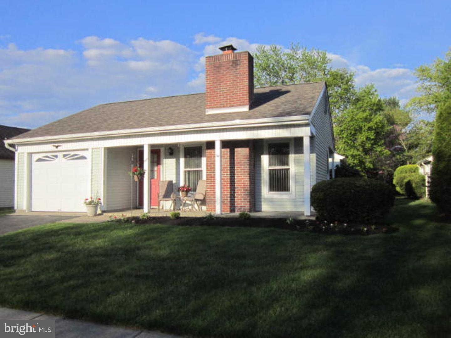 9 Ingham Way Southampton, NJ 08088 - Photo 2 of 23 Gallery Image 2