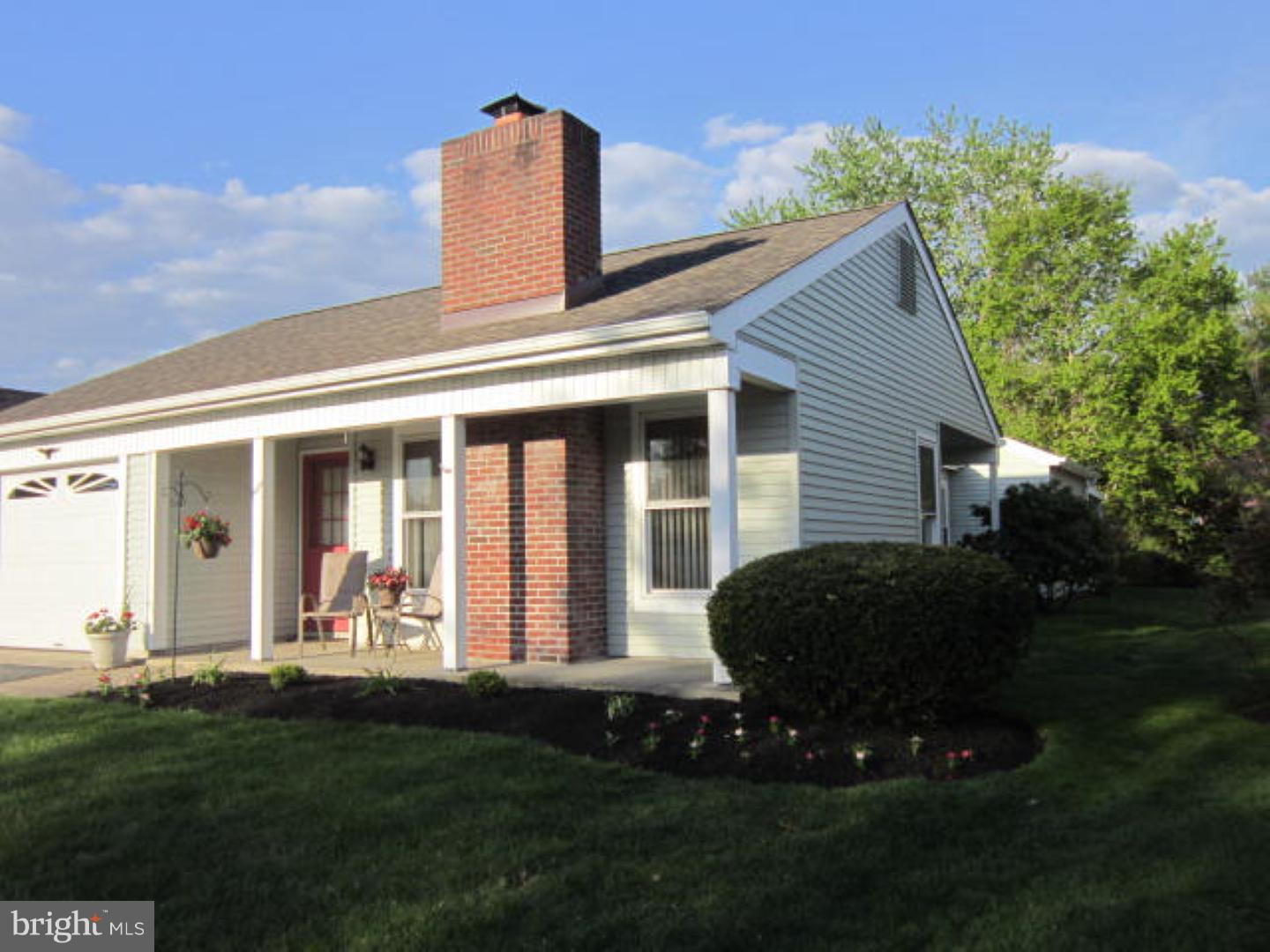 9 Ingham Way Southampton, NJ 08088 - Photo 3 of 23 Gallery Image 3