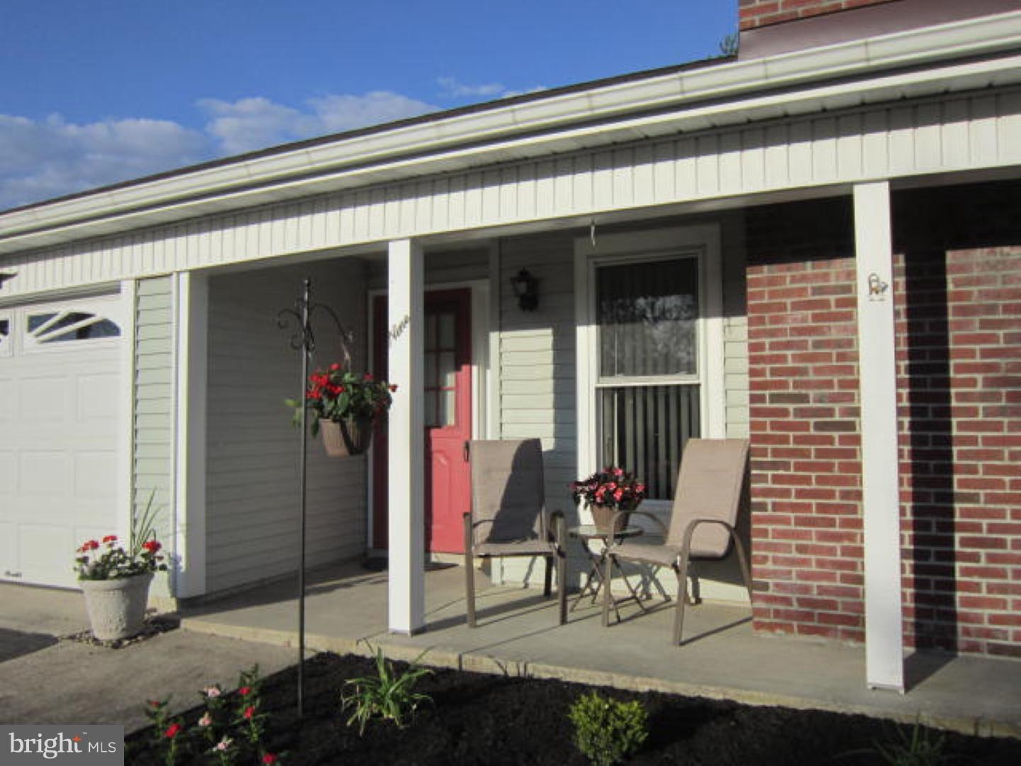 9 Ingham Way Southampton, NJ 08088 - Photo 5 of 23 Porch