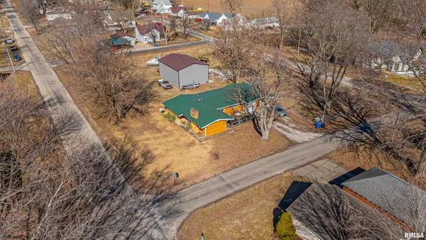 $159,000 | 300 Clinton Street, Middletown, IL 62666