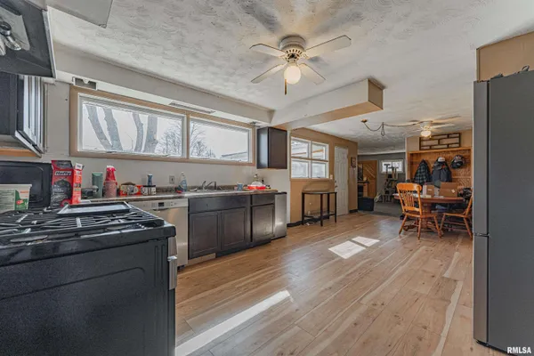 $159,000 | 300 Clinton Street, Middletown, IL 62666