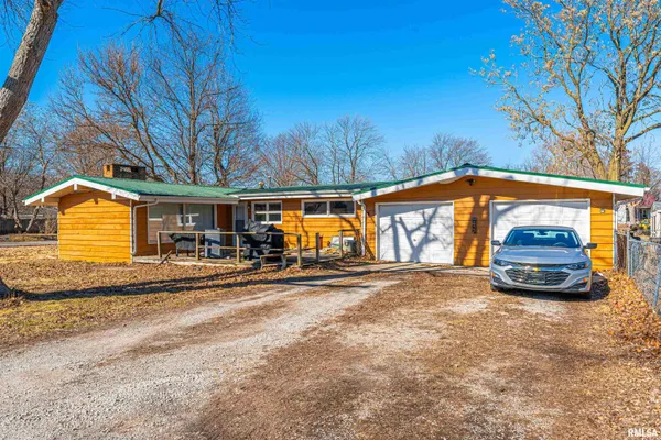 $159,000 | 300 Clinton Street, Middletown, IL 62666