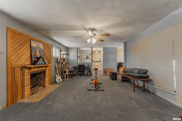 $159,000 | 300 Clinton Street, Middletown, IL 62666