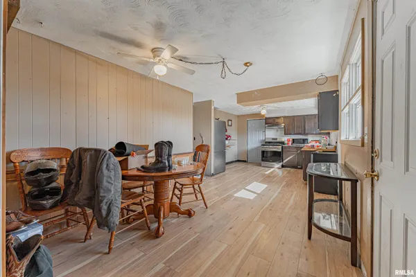 $159,000 | 300 Clinton Street, Middletown, IL 62666