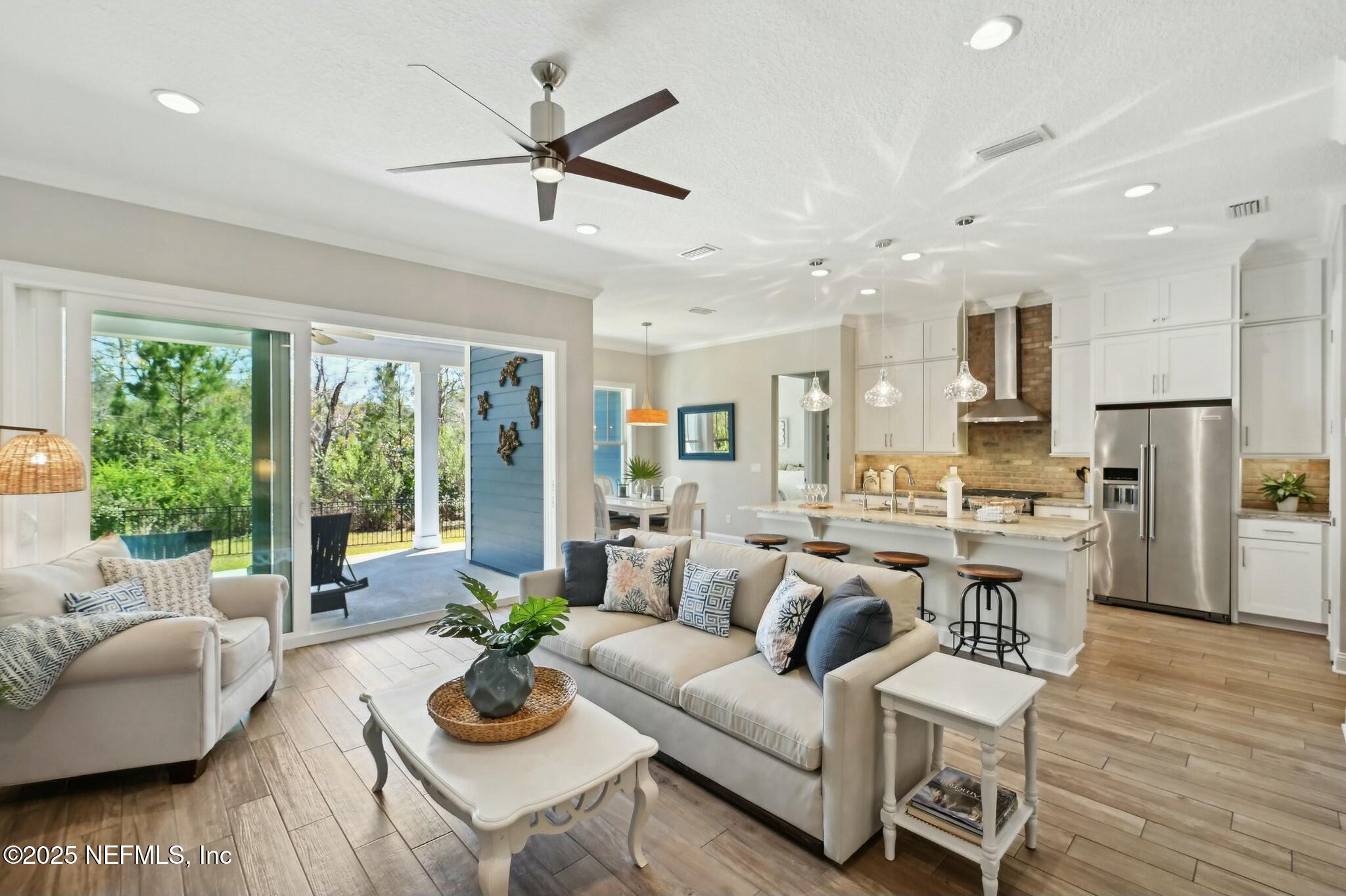 29138 Grandview Manor Yulee, FL 32097 - Photo 19 of 59 Living Area