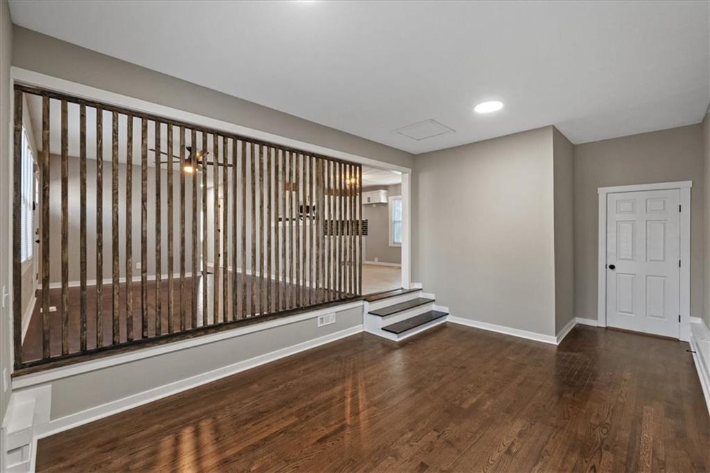 1602 South Queen Ridge Way Independence, MO 64050 - Photo 11 of 25