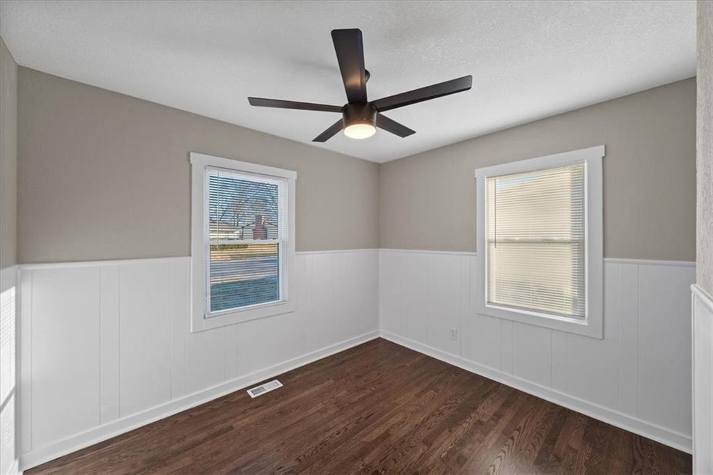 1602 South Queen Ridge Way Independence, MO 64050 - Photo 14 of 24