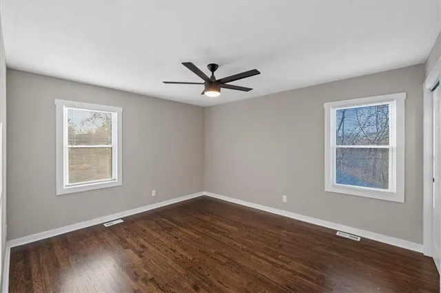 $229,000 | 1602 South Queen Ridge Way, Independence, MO 64050